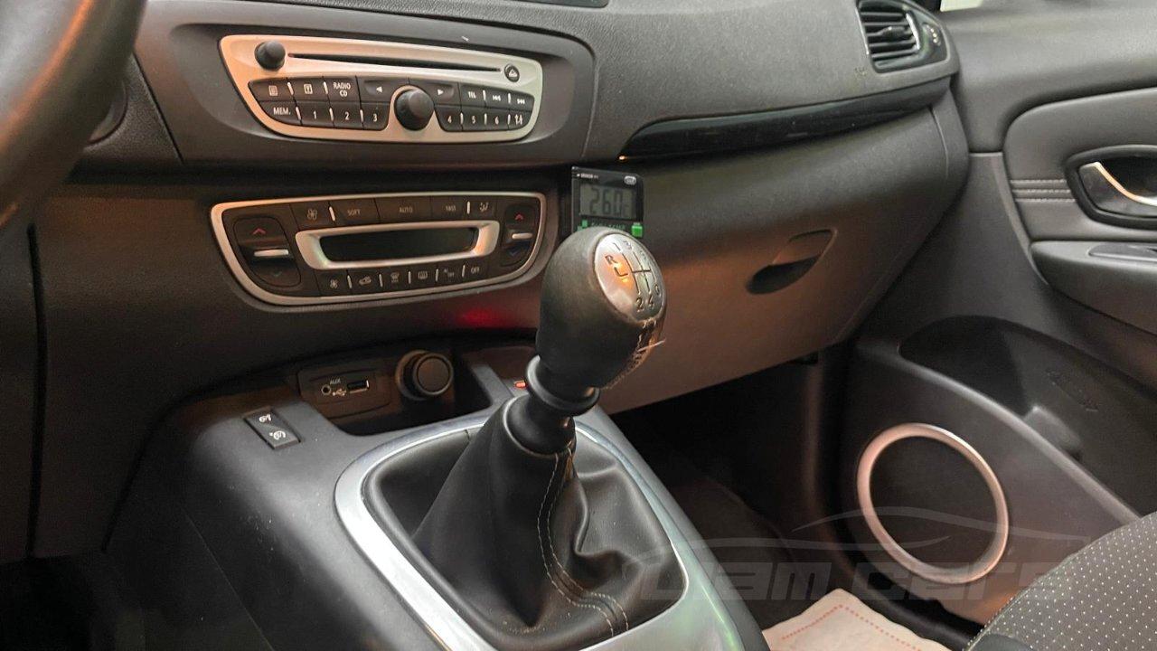 Renault Scenic X-Mod 1.5 dci Dynamique 110cv
