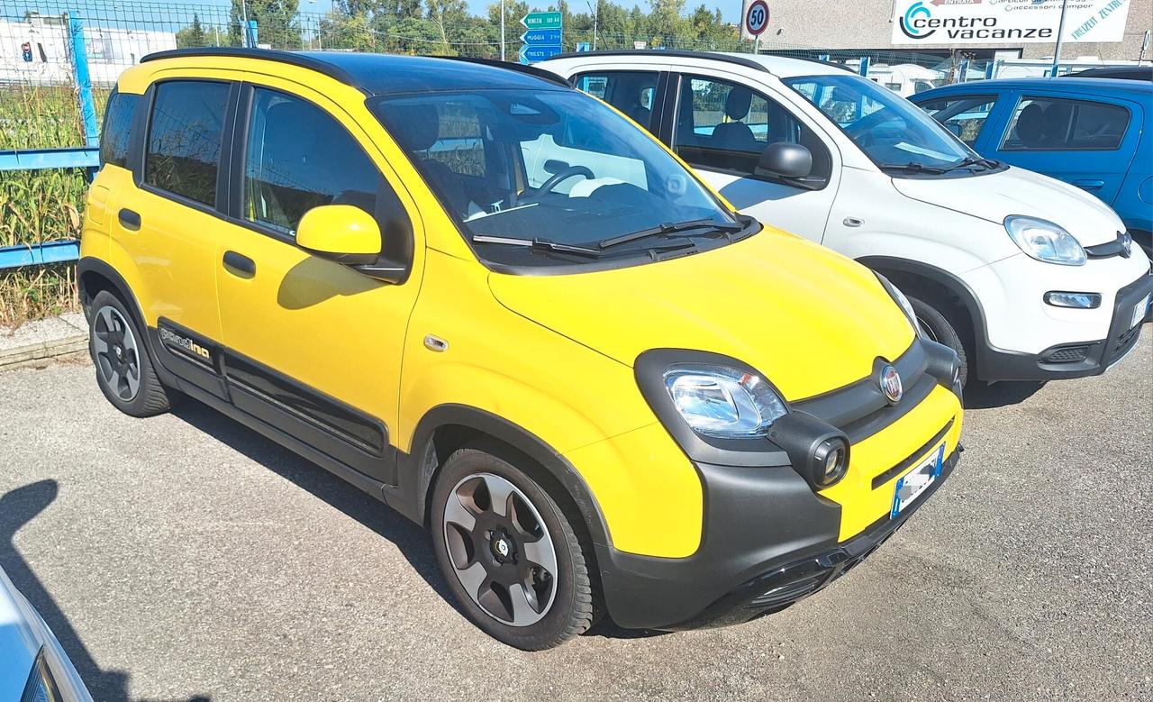 Fiat Pandina Cross 1.0 Hybrid SOLO 6.800 KM