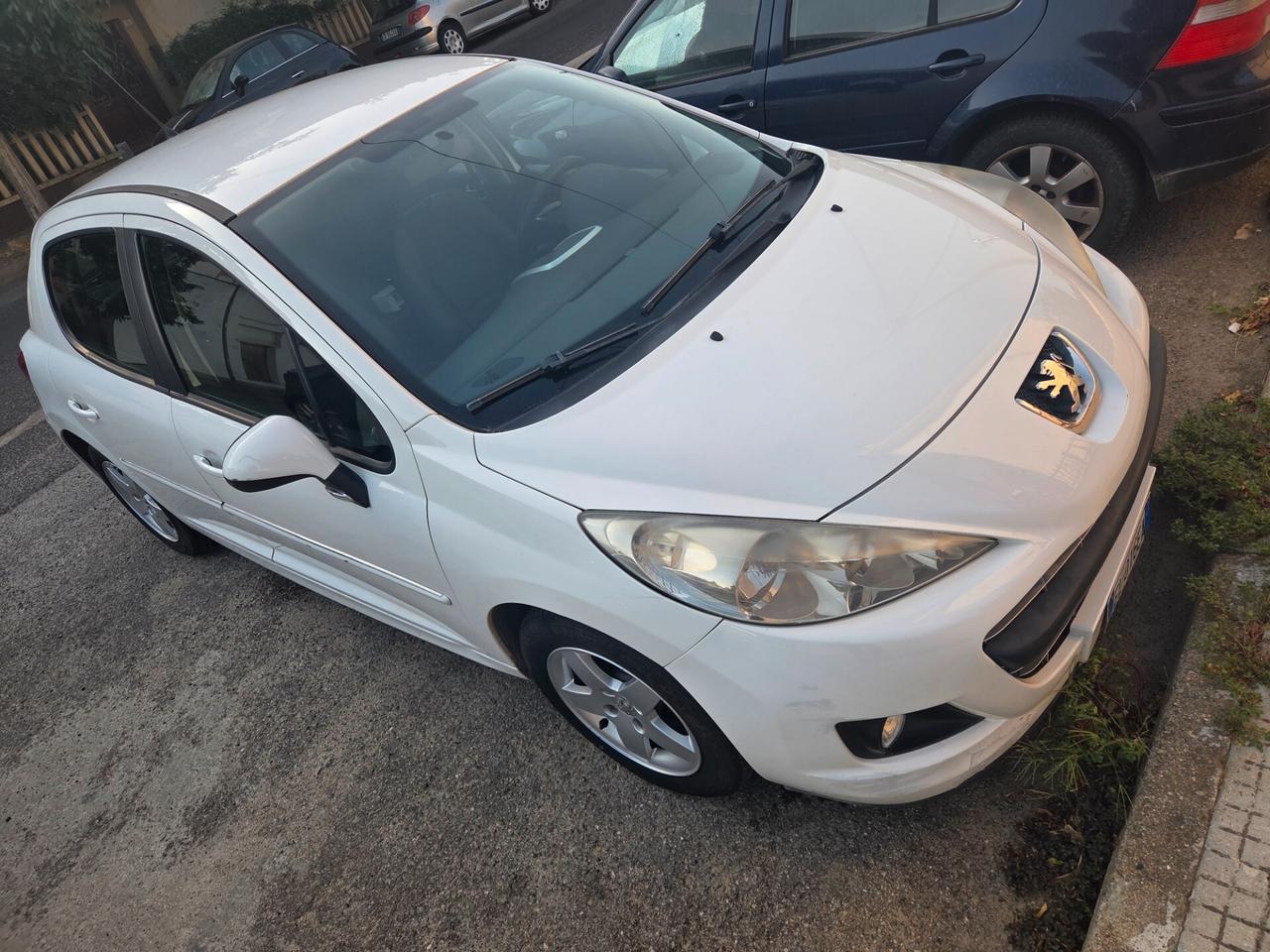 Peugeot 207 1.4 HDi 70CV 5p. Energie 2012