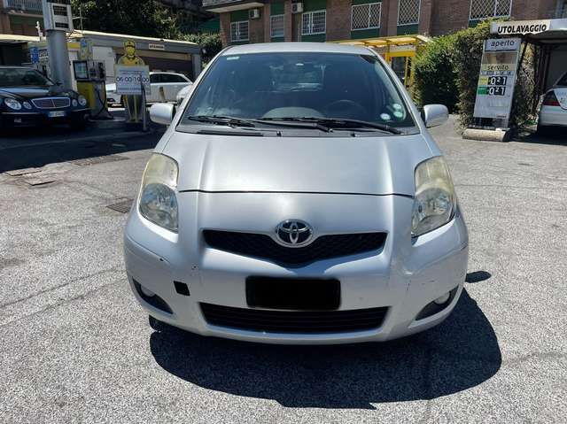 Toyota Yaris Yaris 5p 1.3 dual Sol m-mt