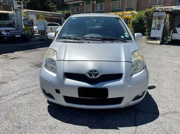 Toyota Yaris Yaris 5p 1.3 dual Sol m-mt