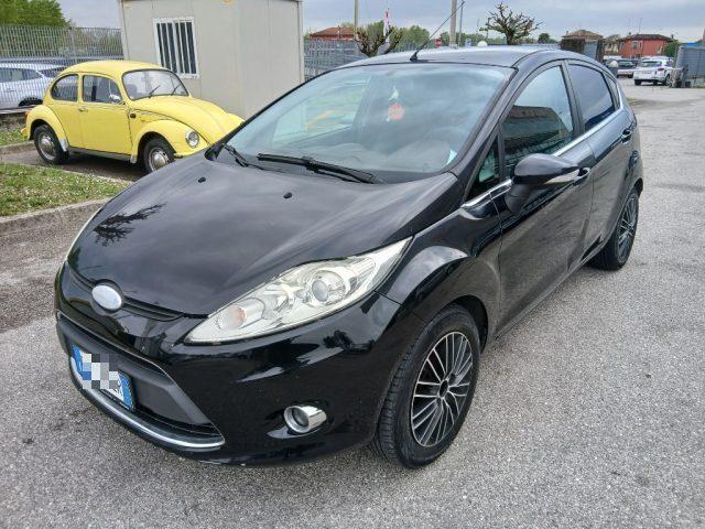 FORD Fiesta 1.4 TDCi 68CV 5 porte Titanium