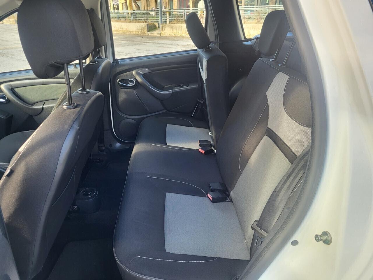 DACIA Duster 1.5 dCi-EURO 6B-NAVI-UNICO PROPRIETAR