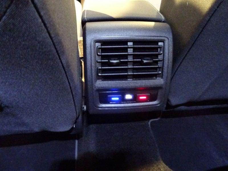 Volkswagen Golf Golf 1.5 TGI DSG Style