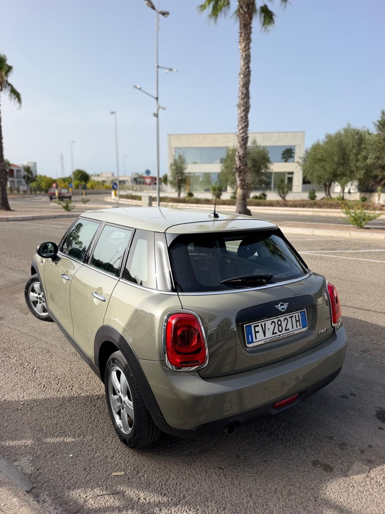 Mini 1.5 One D Business XL