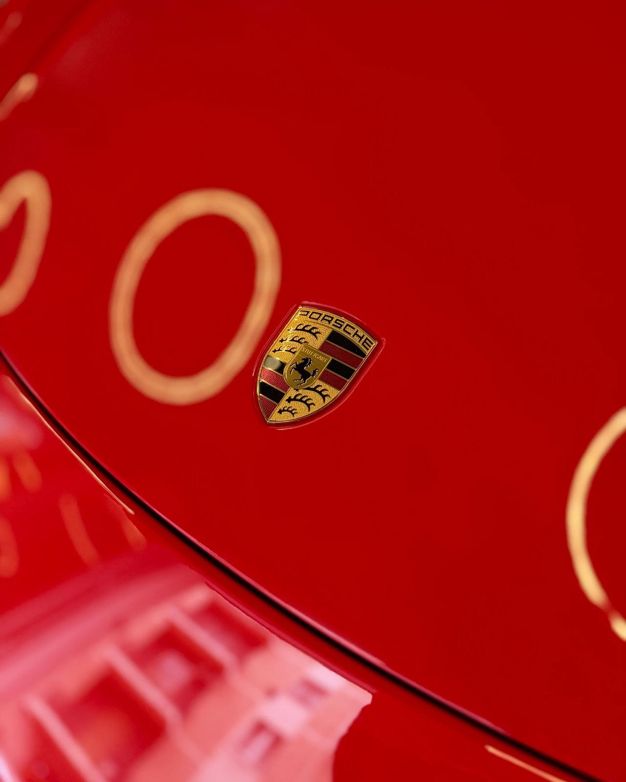 Porsche 718 Spyder Boxster 2.0