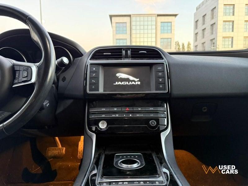 Jaguar XE XE 2.0 D 180 CV AWD aut.