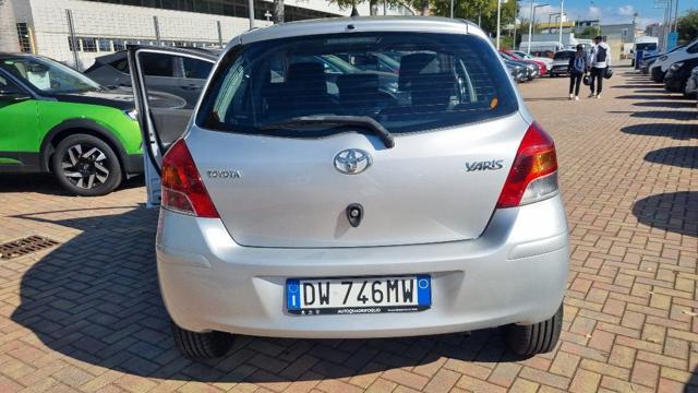 TOYOTA Yaris 1.0 5 porte Sol