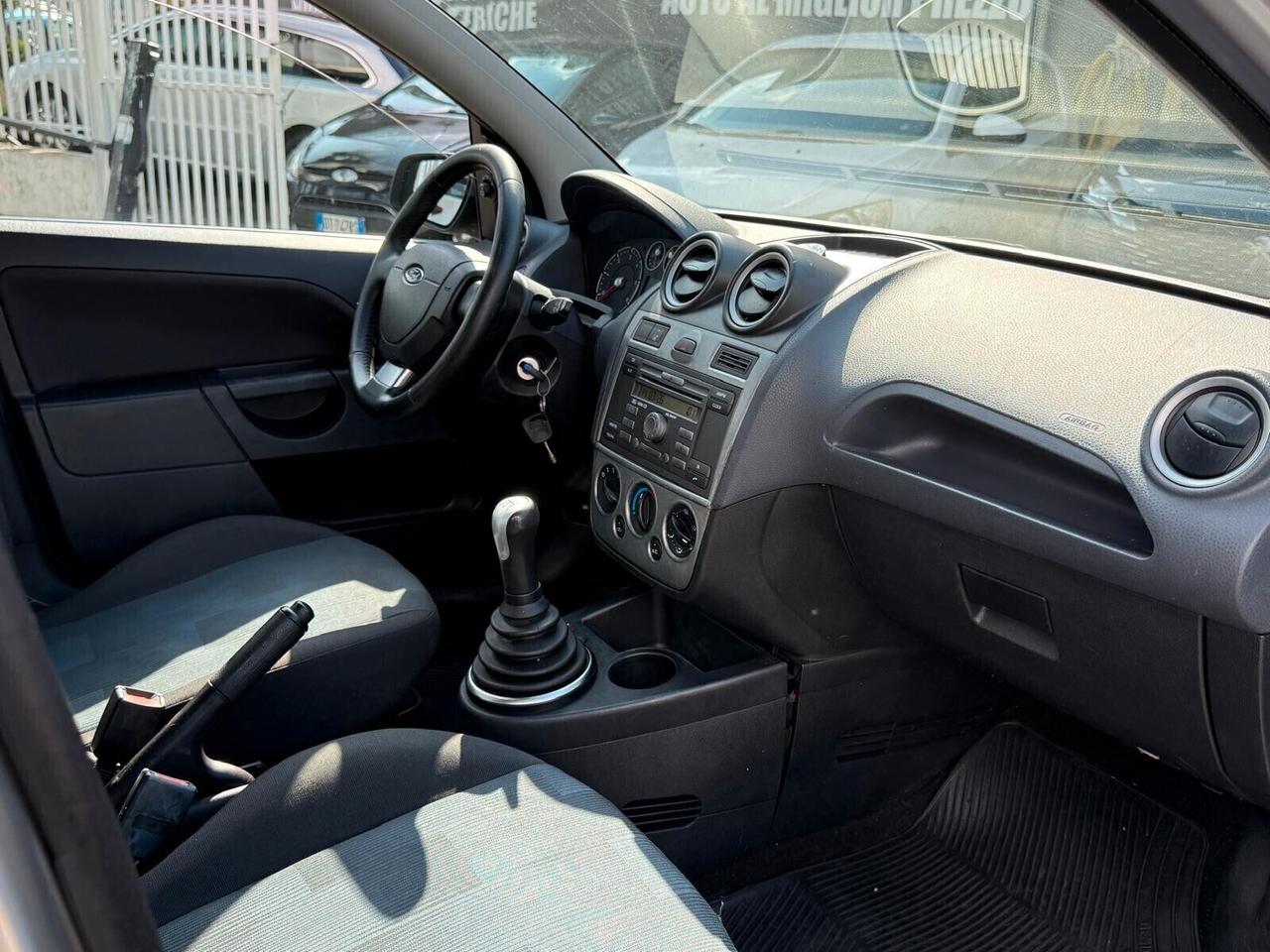 FORD FIESTA 1.4 TDCi 5p. GHIA 70CV