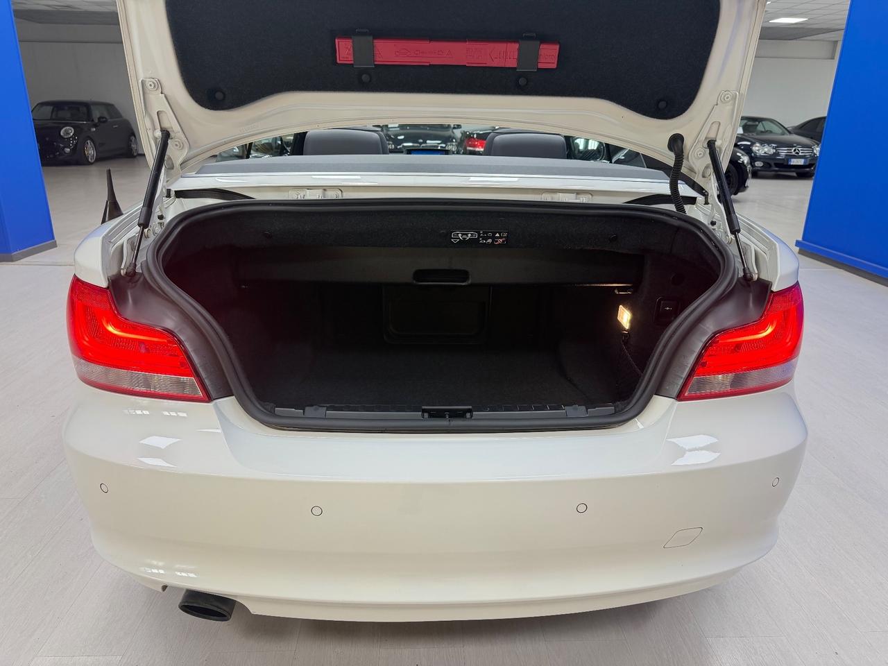 Bmw 120i 170CV*CABRIO*MANUALE*BOOK SERVICE*PARI AL NUOVO*1 PROPRIETARIO*