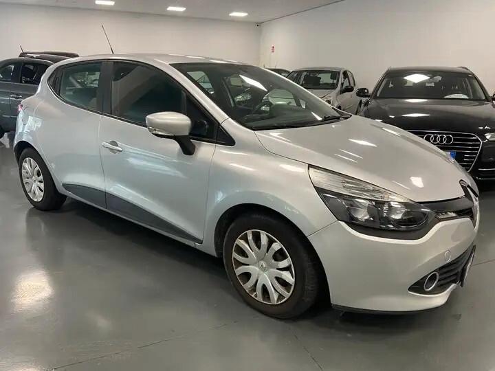 Renault Clio 1.5 dCi 8V 75CV 5 porte Live OK NEOPATENTATI