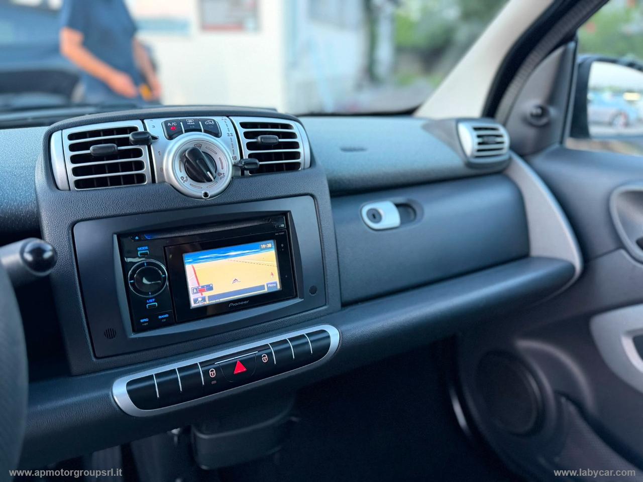SMART fortwo 1000 52 kW MHD coupé EDITION 10
