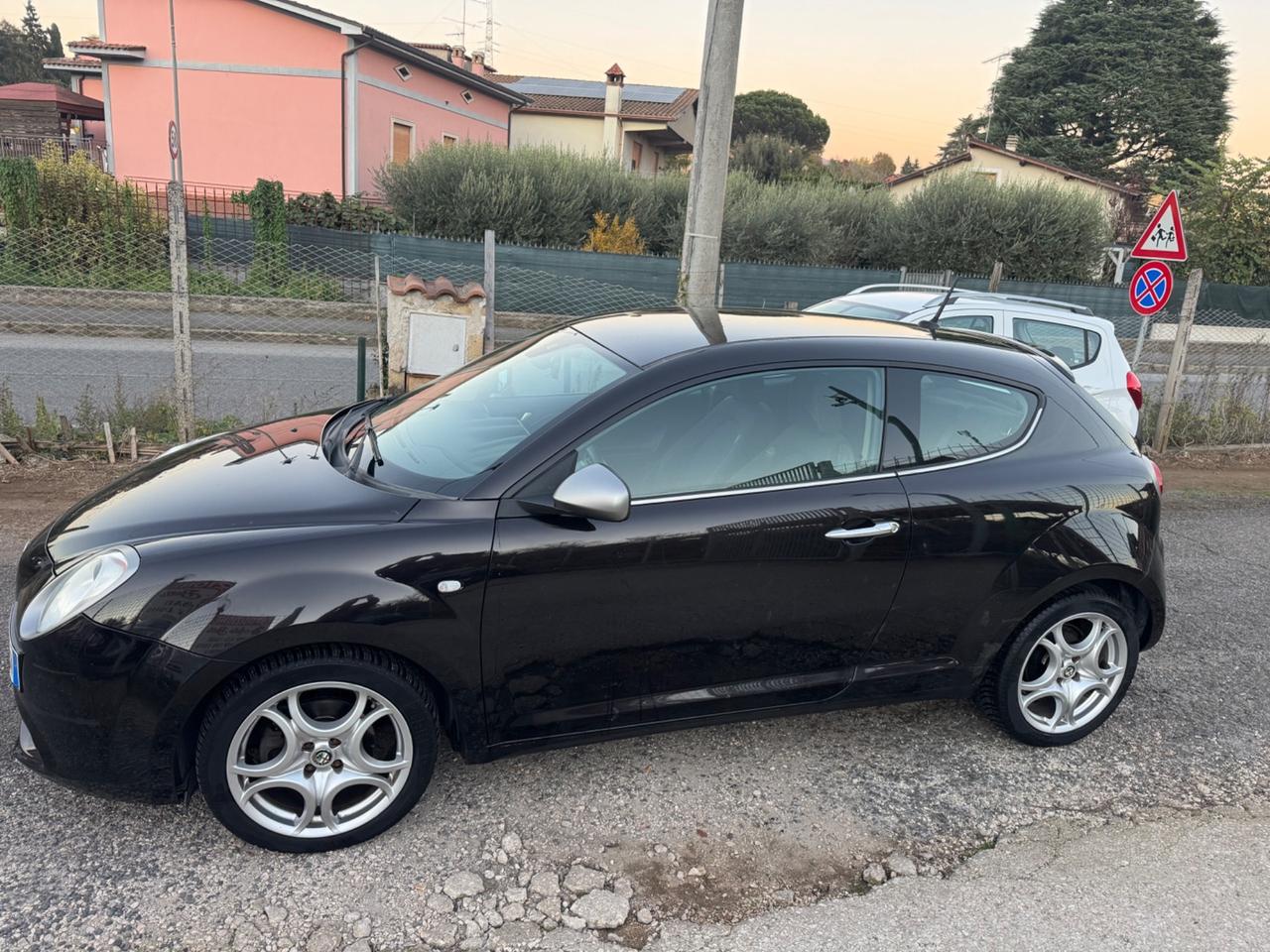 Alfa Romeo MiTo 1.6 JTDm-2 S&S Distinctive Sport Pack
