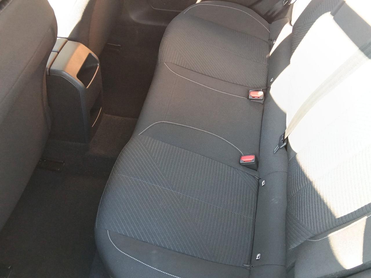 PEUGEOT 308 1.2 BENZ-KM 16.000 -2022