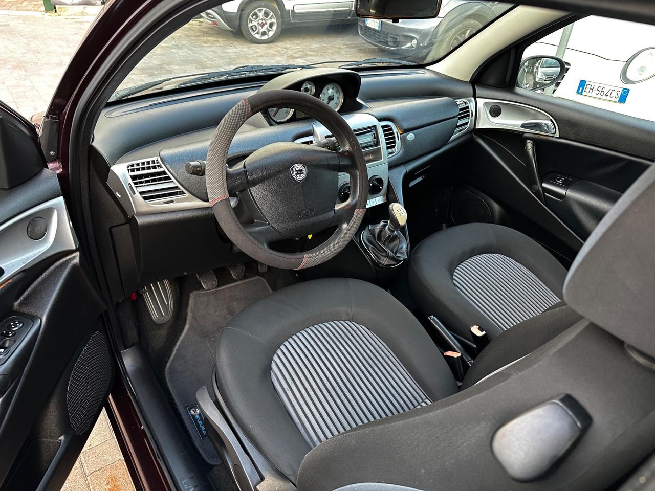 Lancia Ypsilon 1.2 Benzina