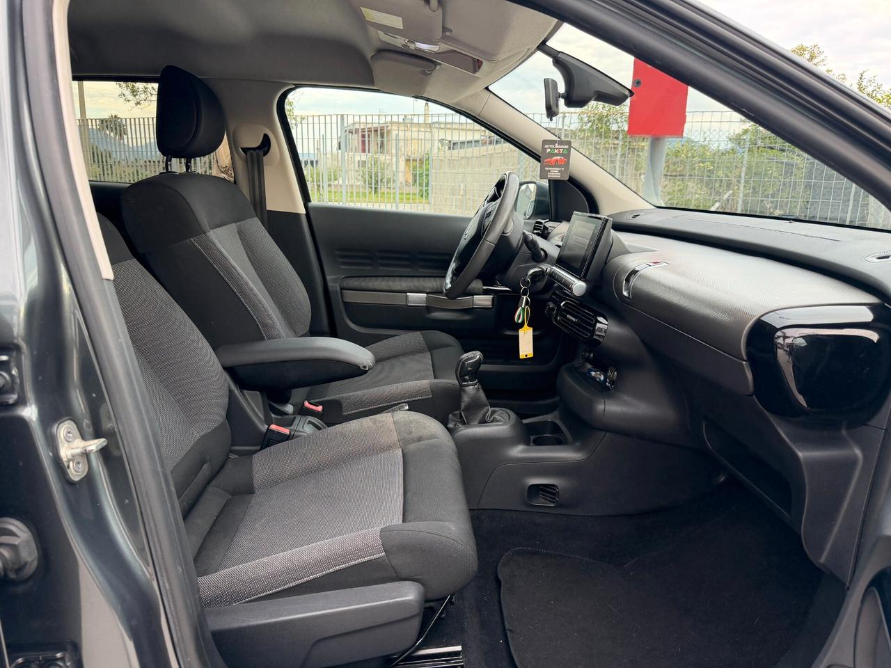 CITROEN C4 CACTUS 2016 1.2 BENZINA 110 CV *LEGGI