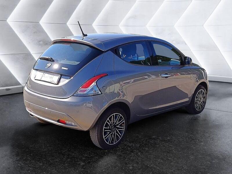 Lancia Ypsilon 1.0 firefly hybrid Gold s&s 70cv 5p.ti