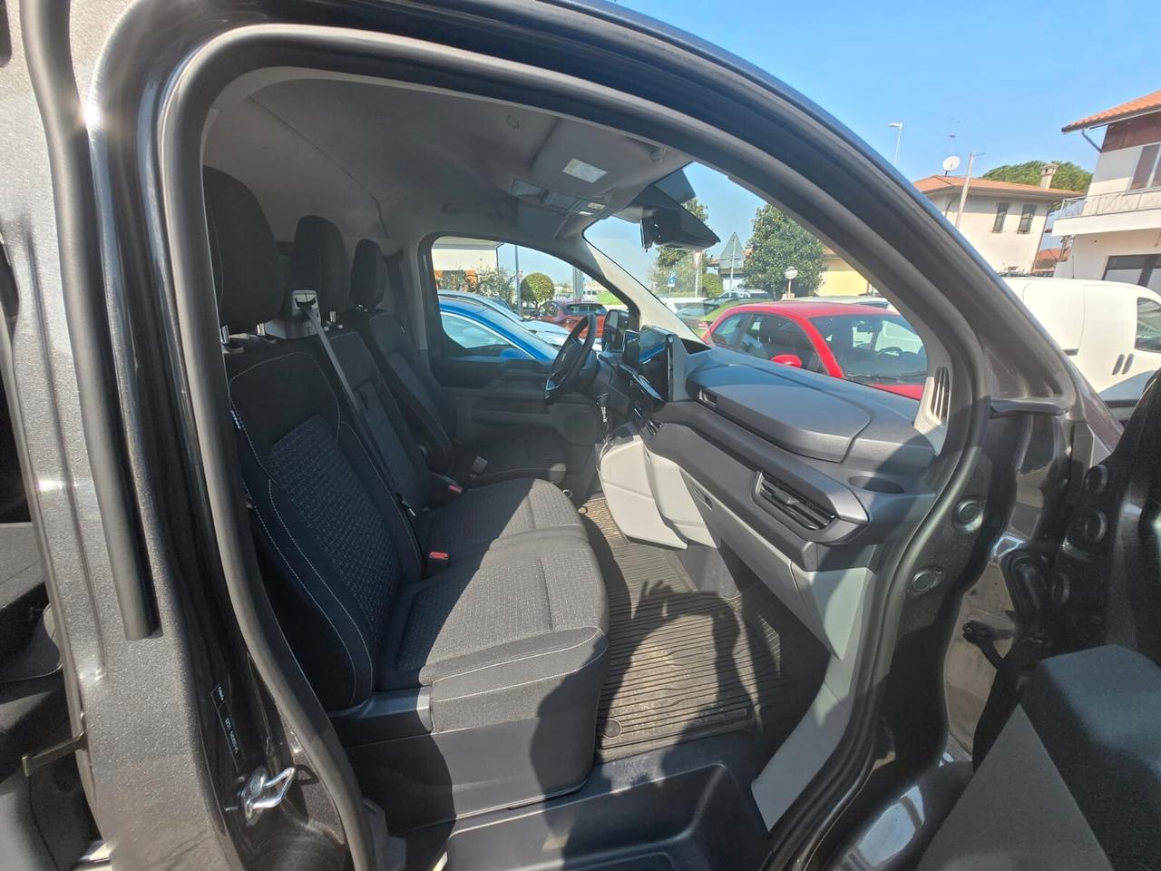 FORD TOURNEO CUSTOM TREND EDITION 2.0 136 cv PC -PROMO MARZO GA FIN&SAFE-