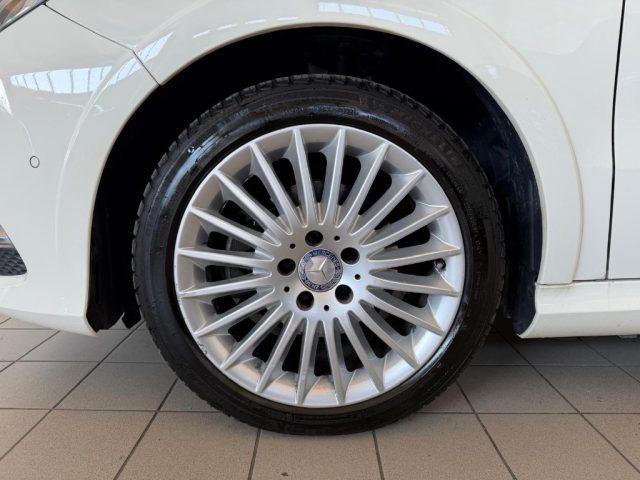 MERCEDES-BENZ B 200 c Sport //LED//NAVI//AUTOMATICA//