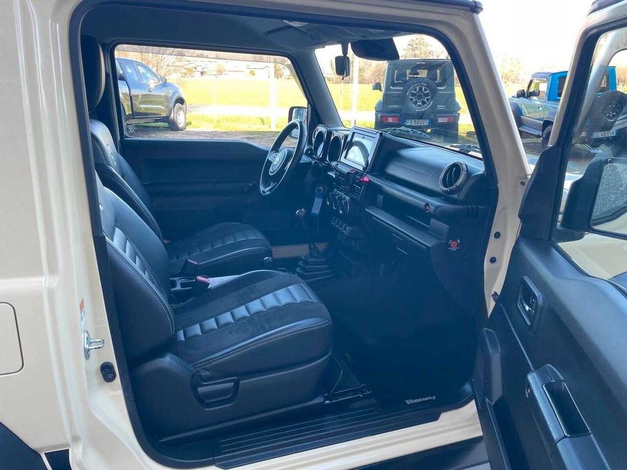 Suzuki Jimny 1.5 5MT ZMode 4 posti