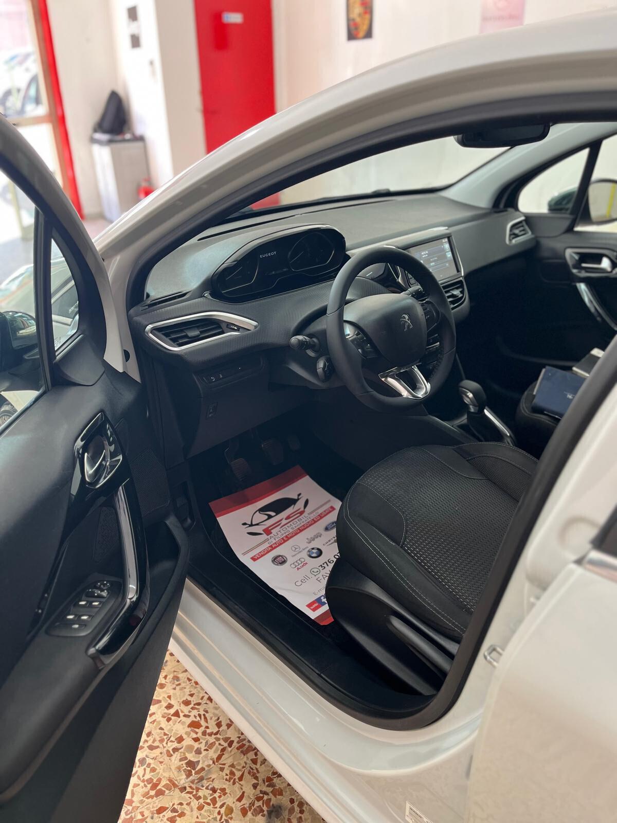 Peugeot 208 BlueHDi 75 5 porte Allure