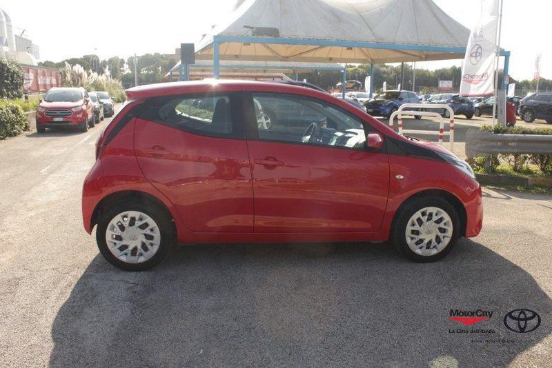 Toyota Aygo Connect 1.0 VVT-i 72 CV 5 porte x-play