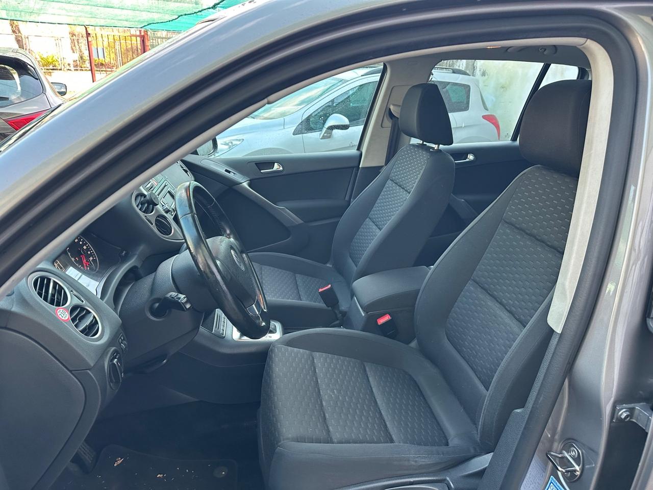 Volkswagen Tiguan 2.0 TDI DPF 4MOTION tiptronic Sport & Style