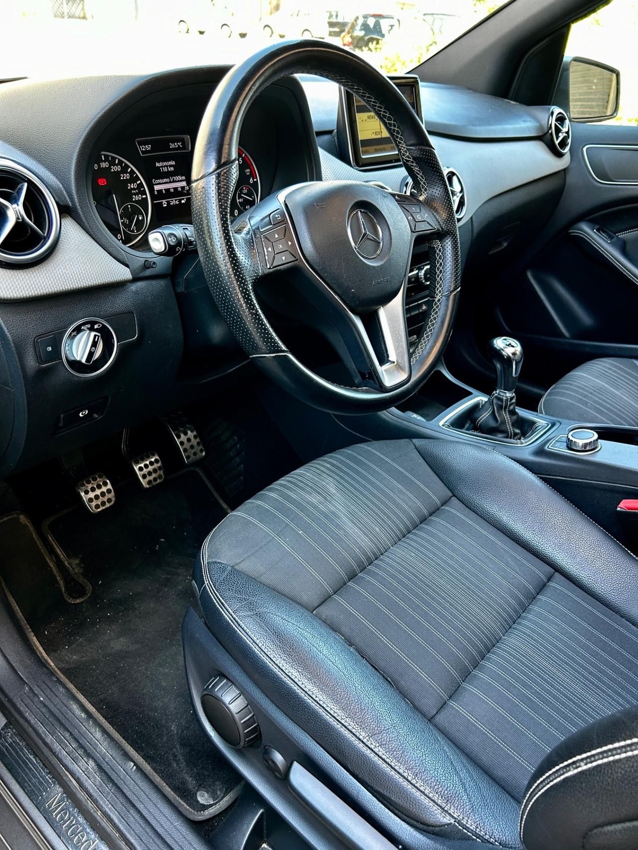Mercedes-benz A 200 CDI BlueEFFICIENCY Premium