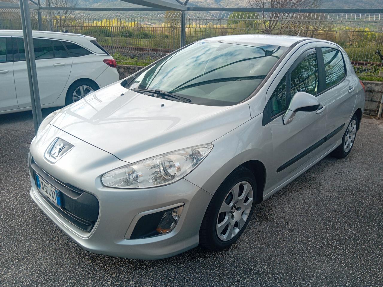 Peugeot 308 1.6 8V HDi 93CV 5p. Access