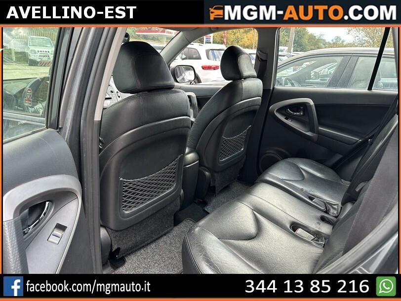 Toyota RAV 4 RAV4 Crossover 2.2 D-4D 177 CV Luxury