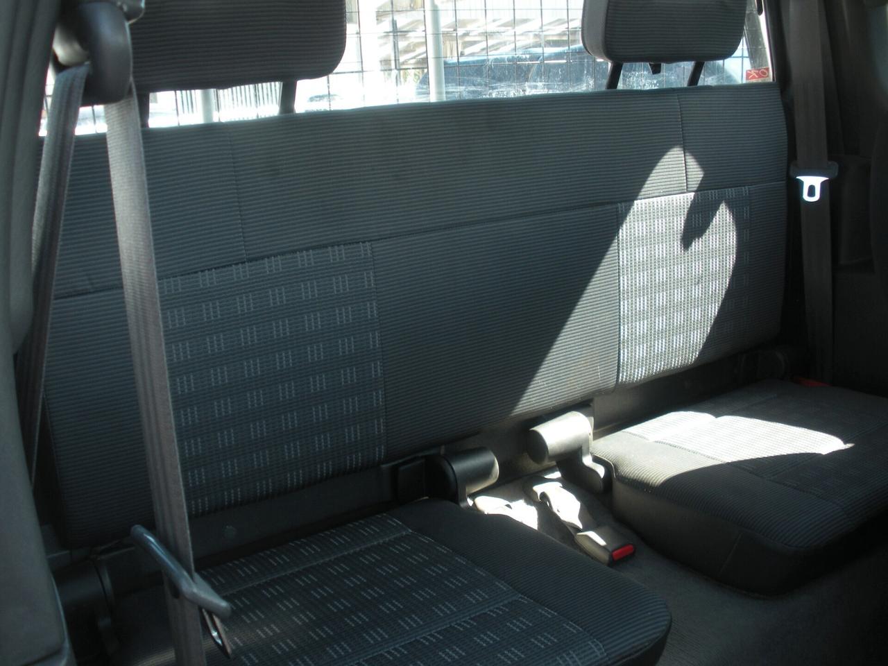 Mitsubishi L200 2.5 TD cat 4WD Club Cab Intense
