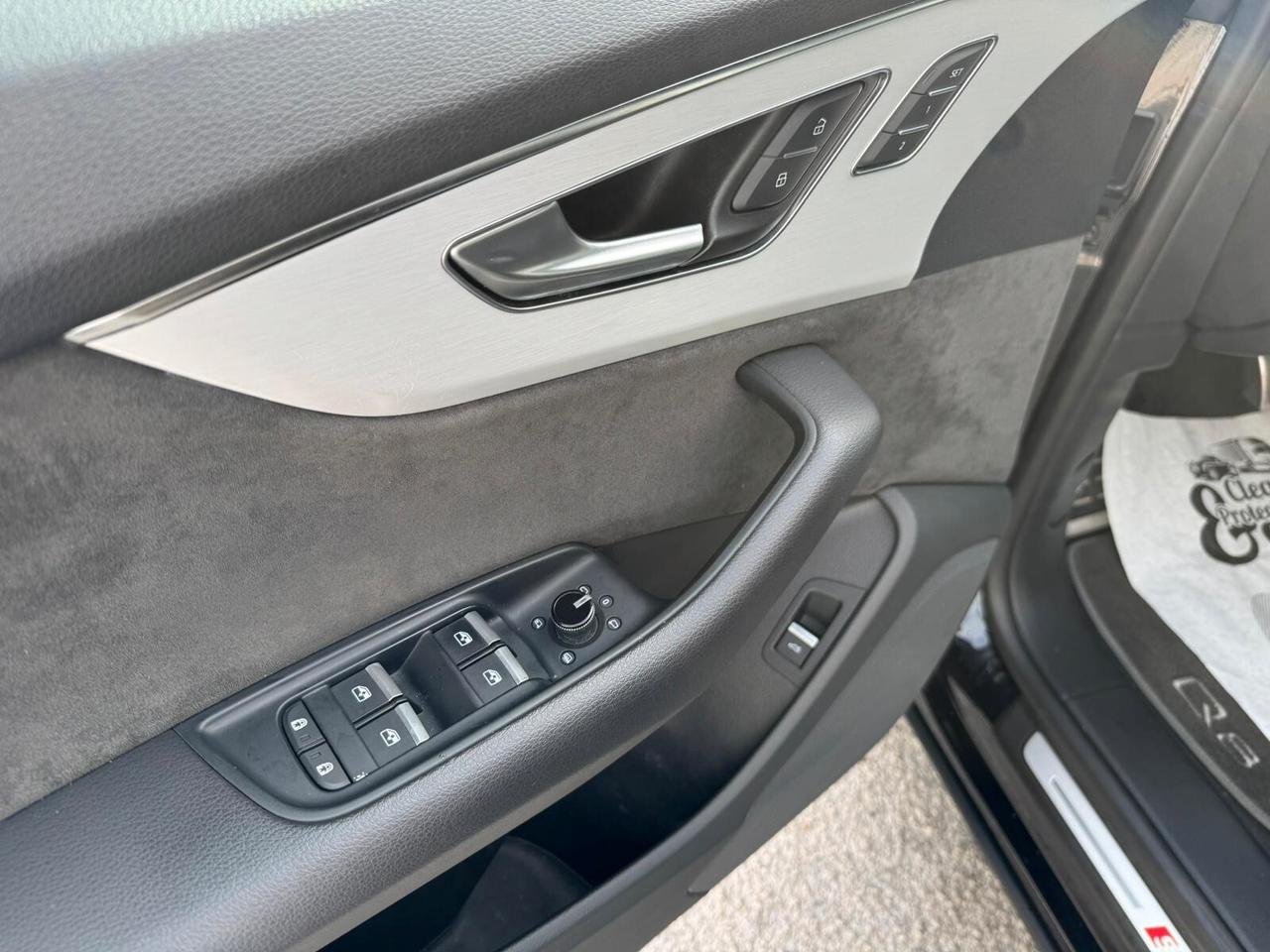 Audi Q8 50 TDI 286 CV quattro tiptronic Sline garanzia