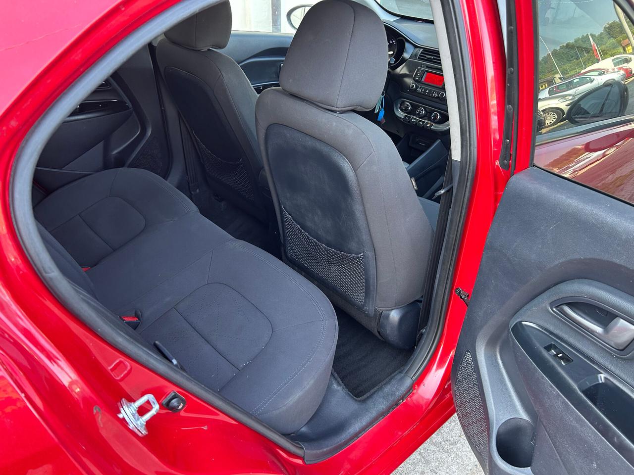 Kia Rio 1.1 CRDi WGT 5p. LX