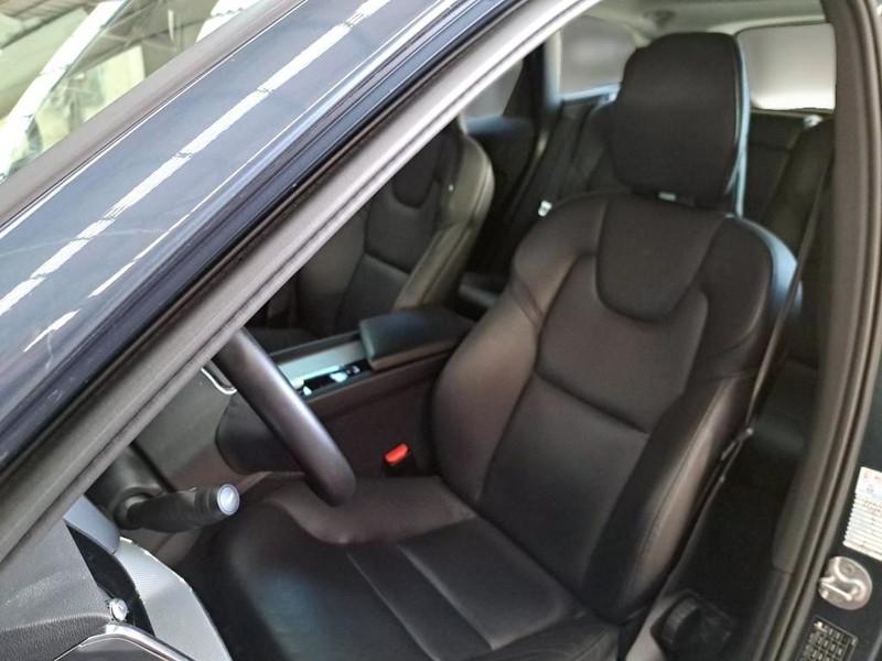 VOLVO XC60 B4 D AWD AUTOMATICO ESSENTIAL 5 PORTE SUV