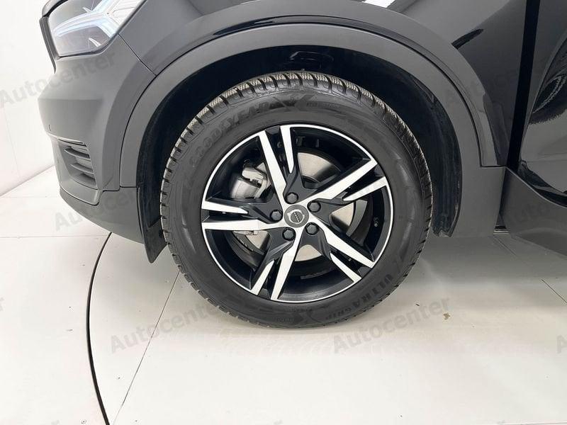 Volvo XC40 XC40 B4 197CV AWD AUT R DESIGN