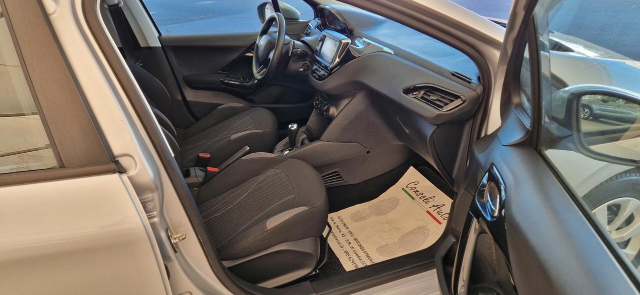 Peugeot 208 1.4 eHDi 68cv Automatica