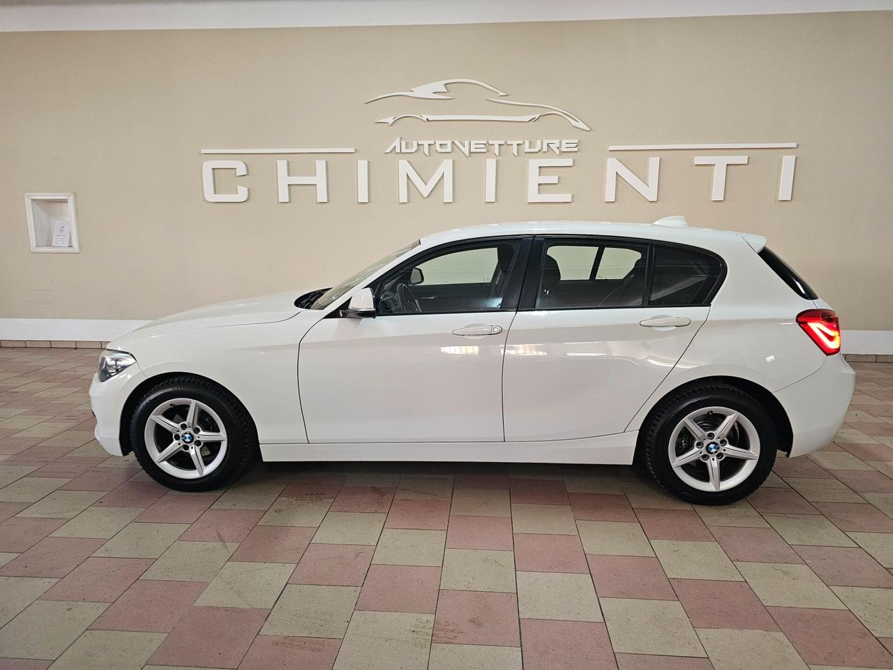 Bmw 116 116d 5p. Urban