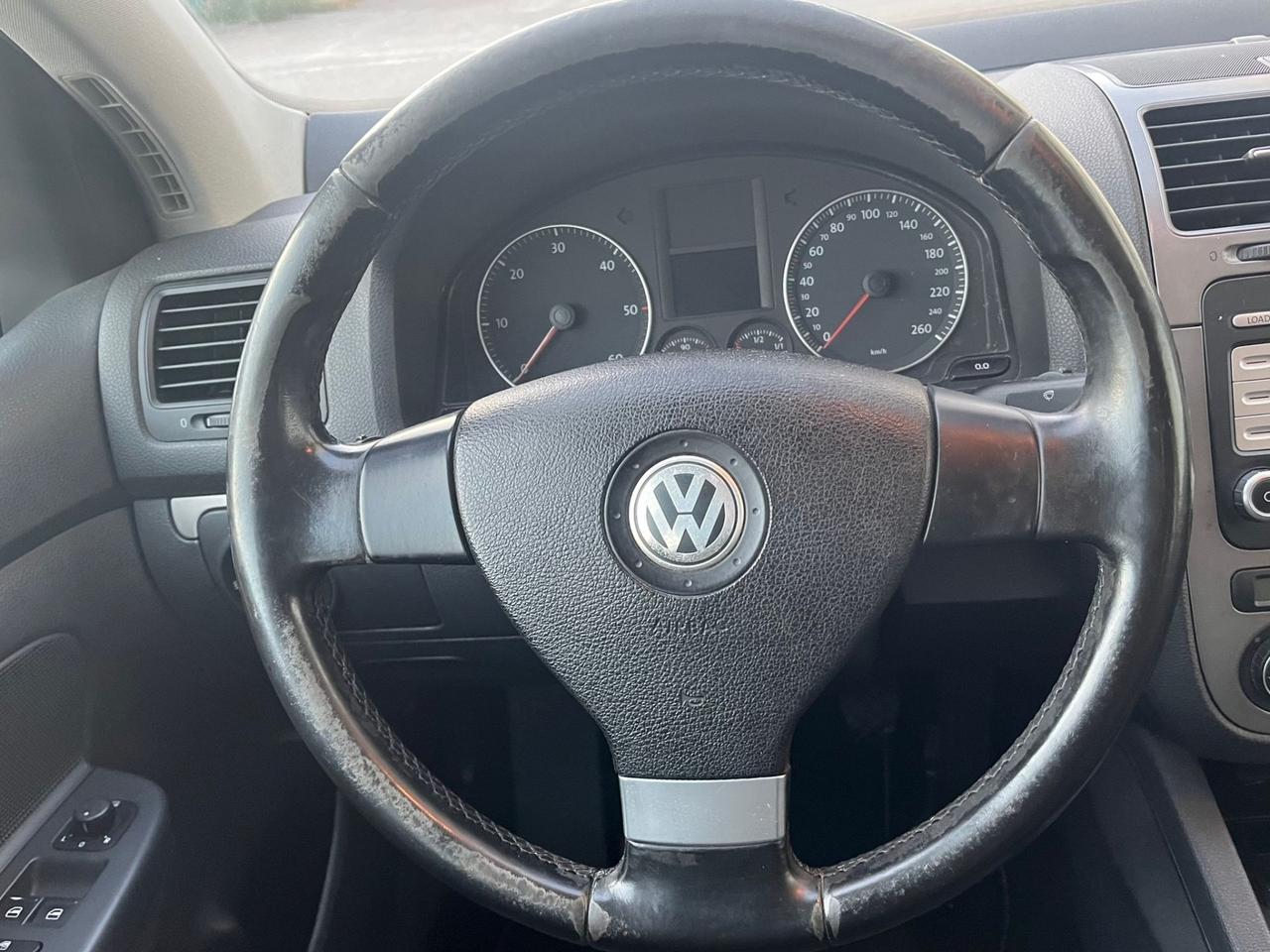 Volkswagen Golf 1.9 TDI 5p. Sportline