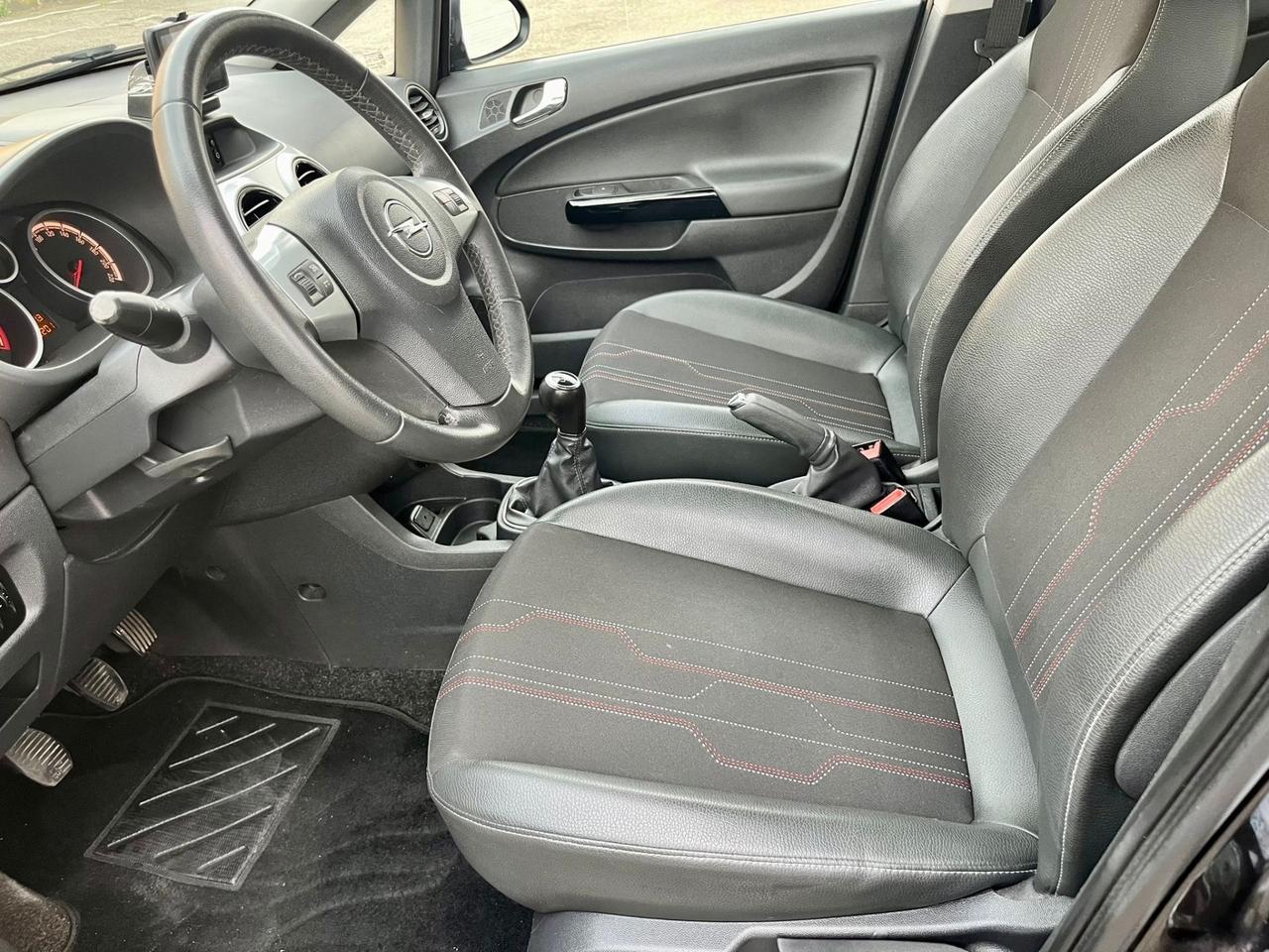 Opel Corsa 1.3d 2013 142.000km catena appena sostituita