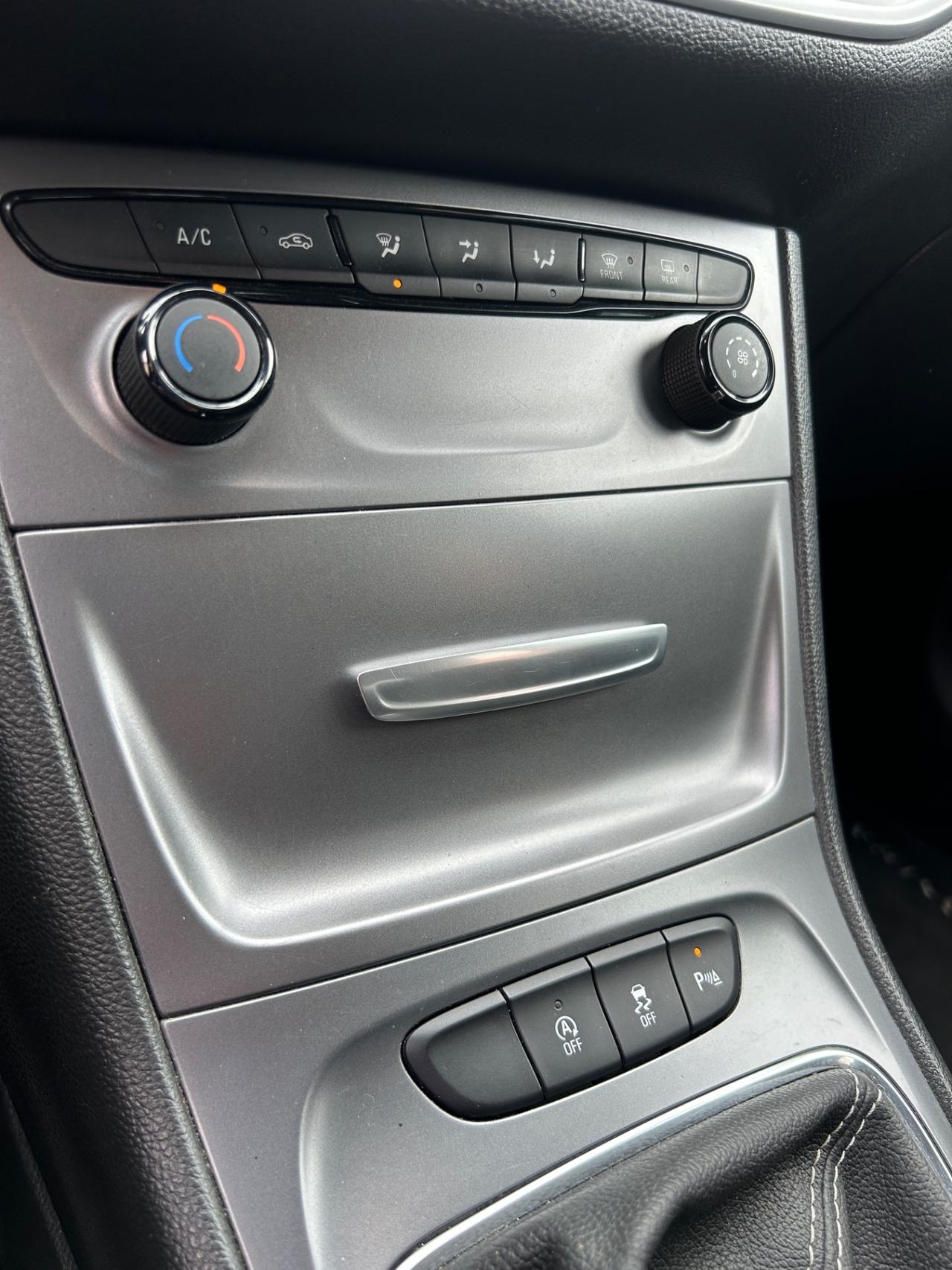 Opel Astra 1.6 110 CV 5 porte-2019/NAVI