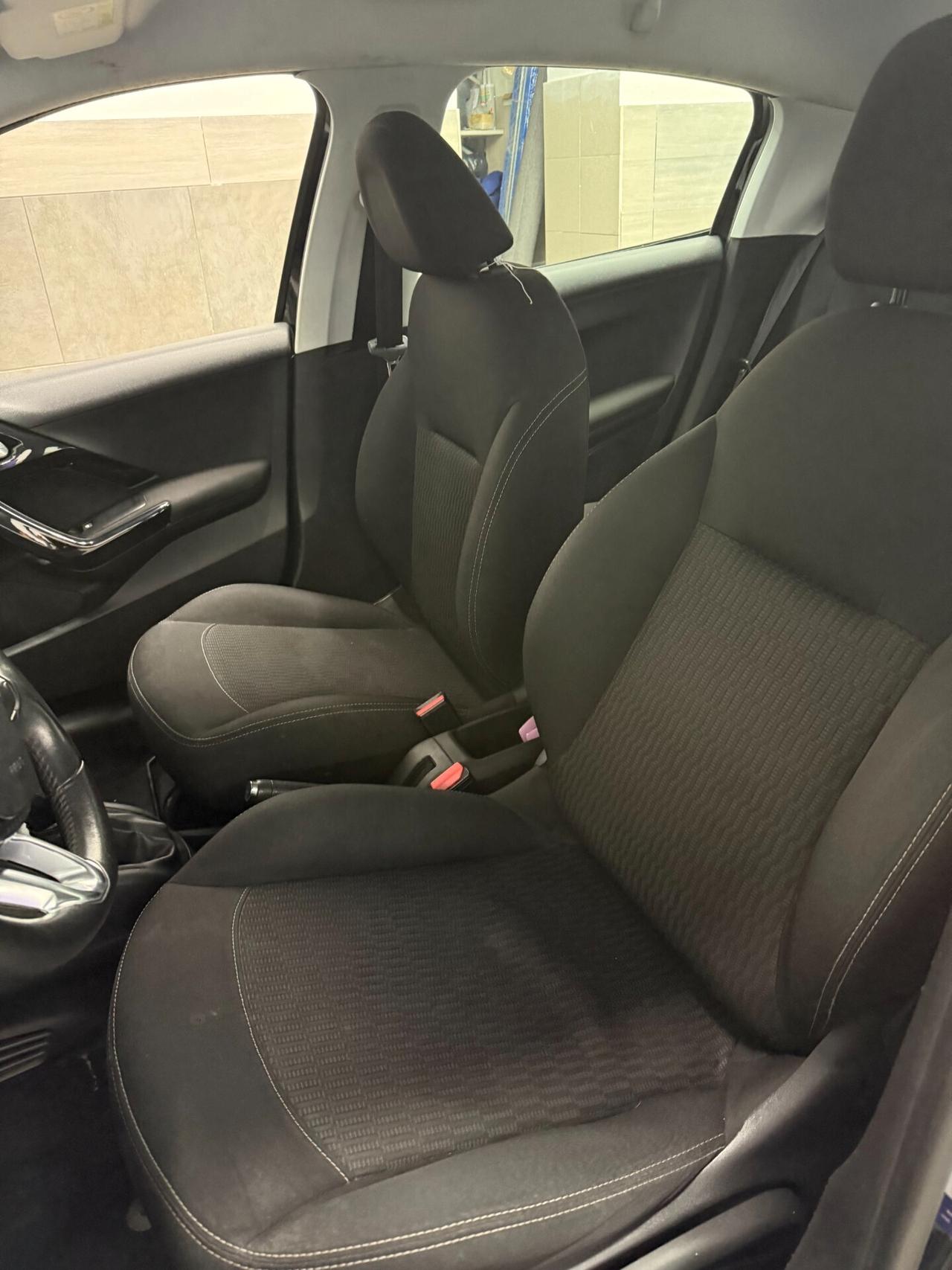 Peugeot 208 PureTech 82 Stop&Start 5 porte Allure