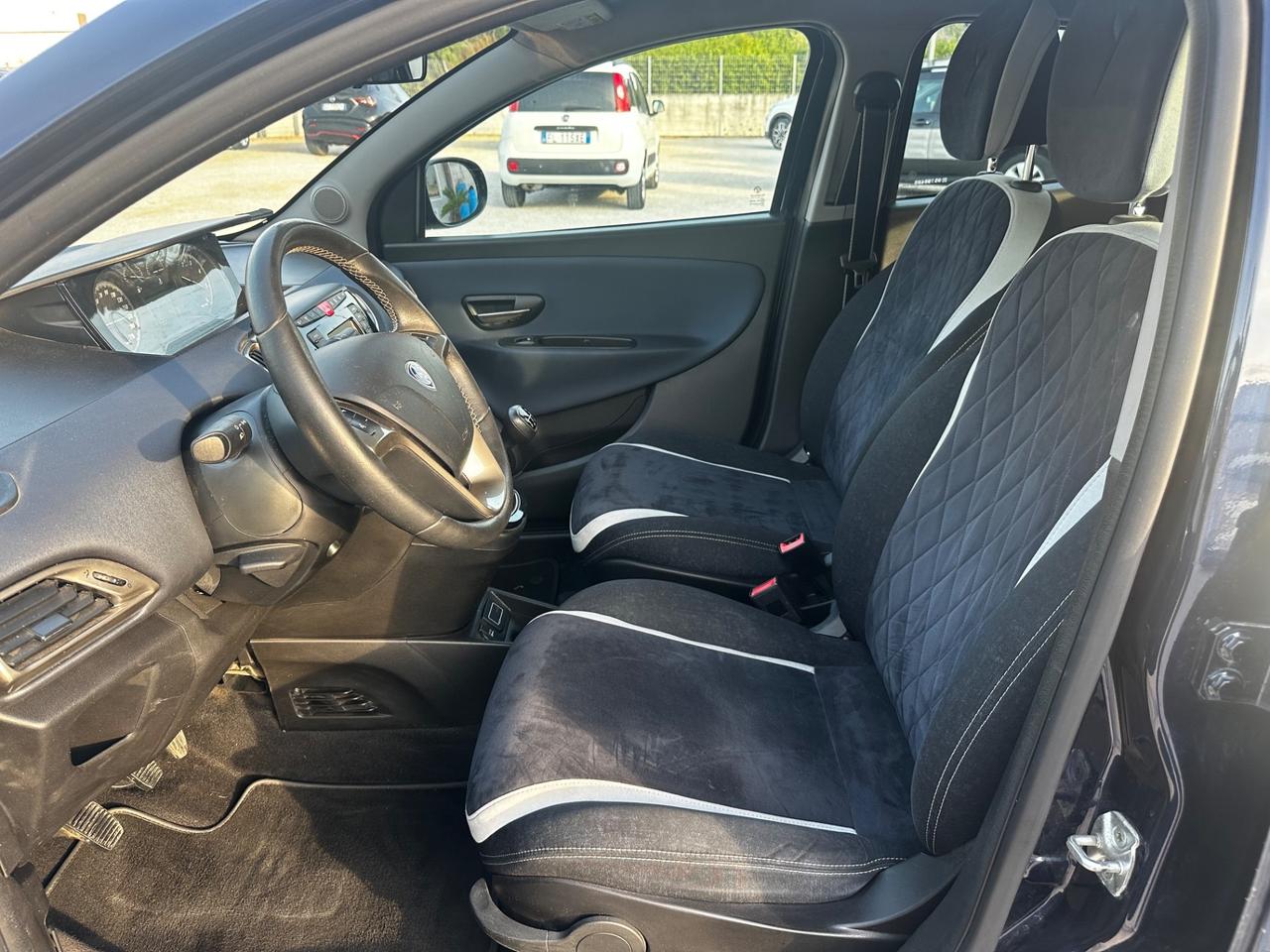 Lancia Ypsilon 1.3 MJT 16V 95 CV 5 porte S&S Mya