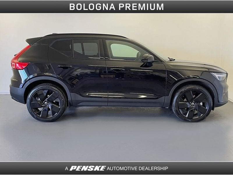 Volvo XC40 B3 automatico Ultra Black Edition