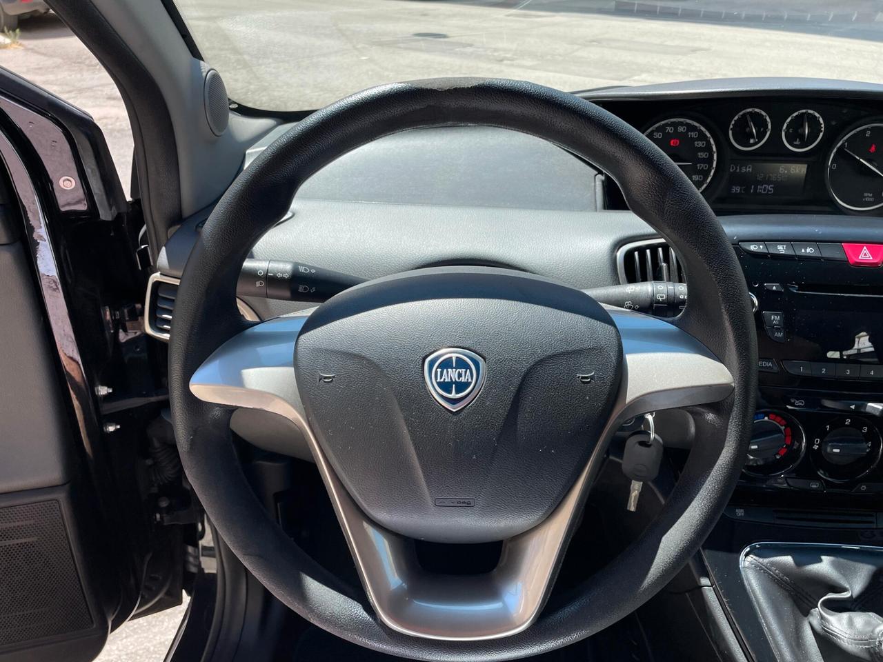 Lancia Ypsilon 1.3 MJT 16V 95CV 5P S&S SILVER