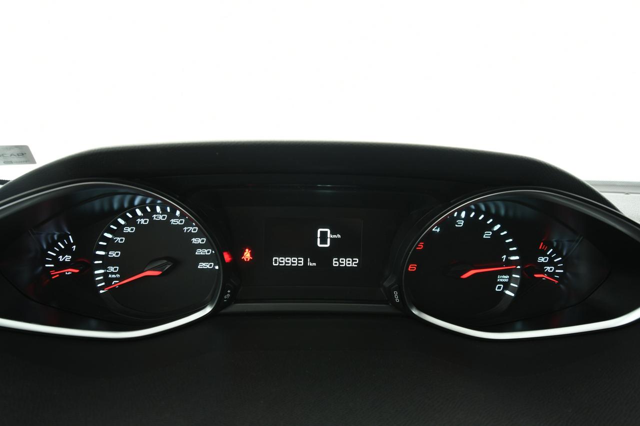 PEUGEOT 308 5p 1.5 bluehdi Business s&s 130cv NEOPATENTATI+APP CONNECT