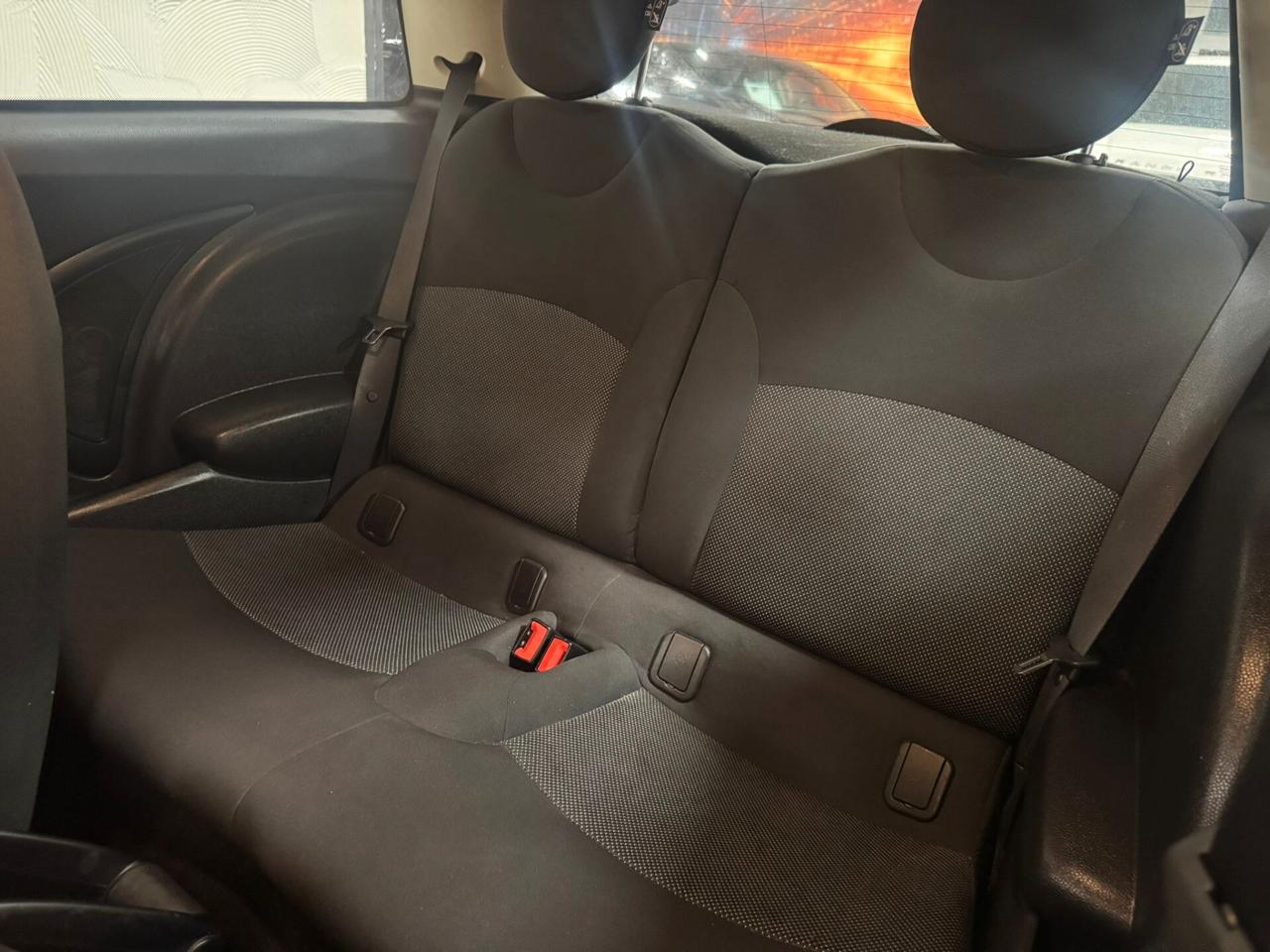 Mini 1.6 16V One (72kW)