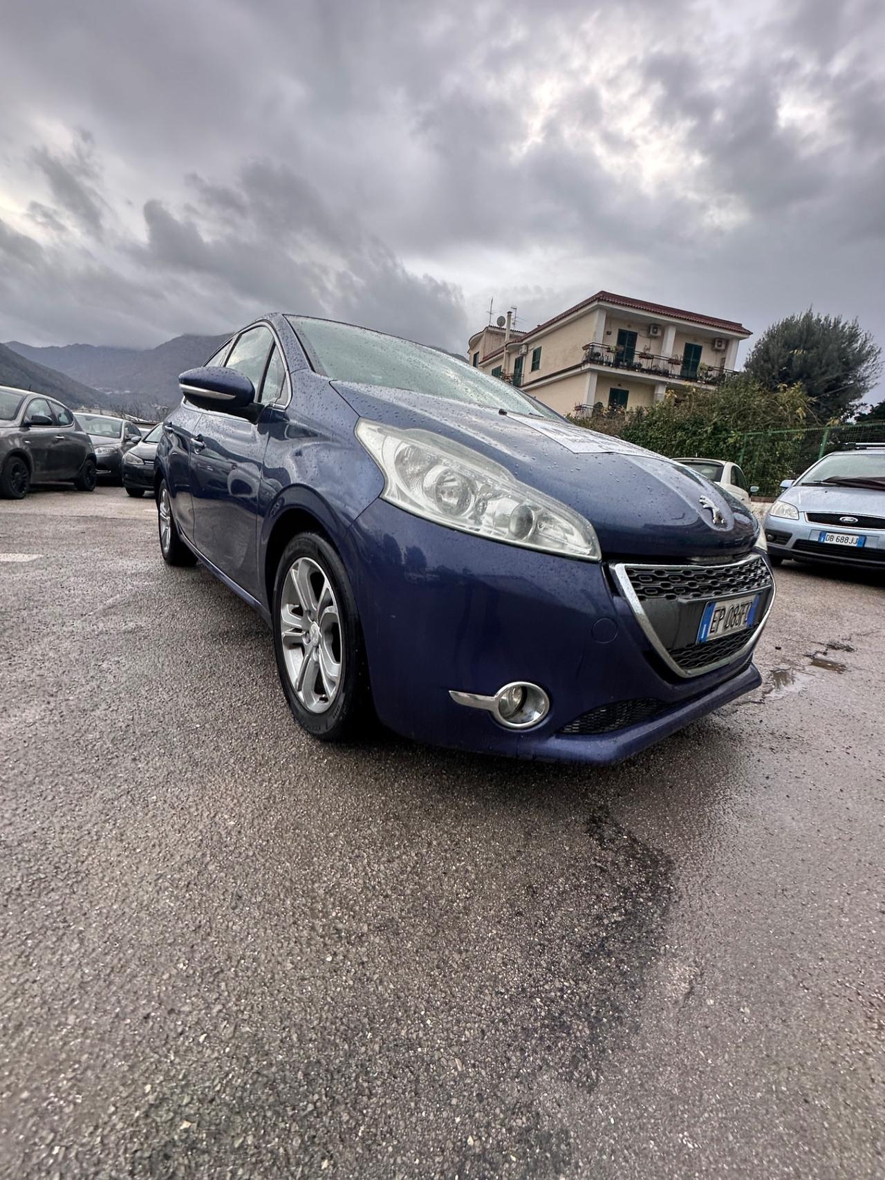 Peugeot 208 1.6 e-HDi 92 CV Stop&Start 5 porte Allure
