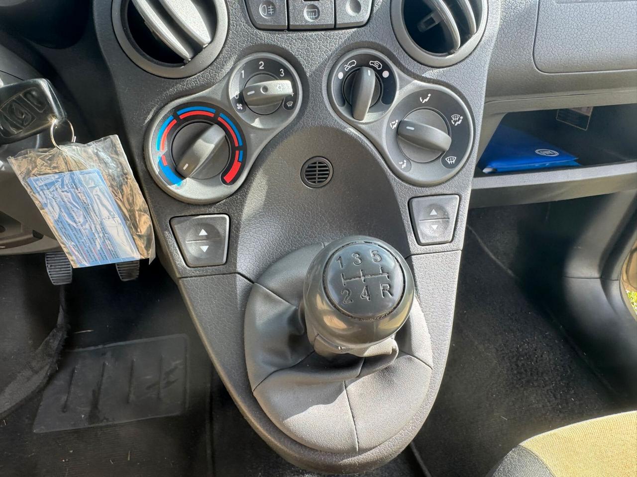 Fiat Panda 1.2 Dynamic SOLAMENTE 78.000 KM