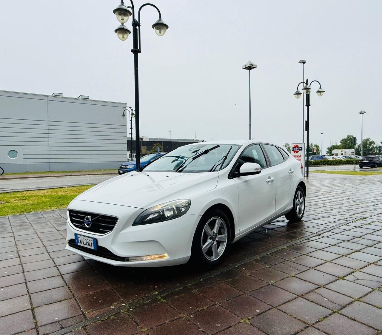 Volvo V40 D2 1.6