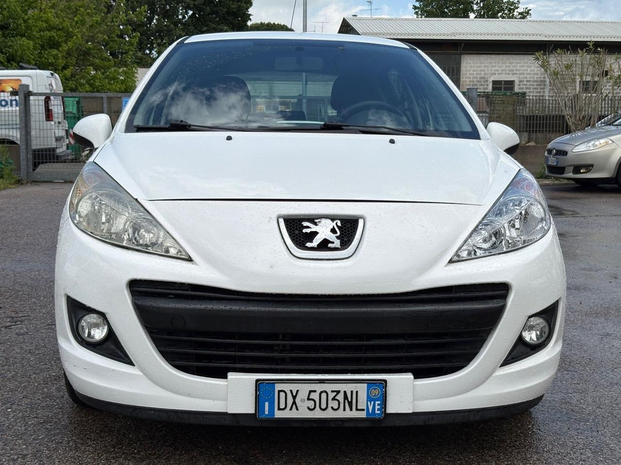 Peugeot 207 1.4 8V 75CV 5p. X Line ECO GPL
